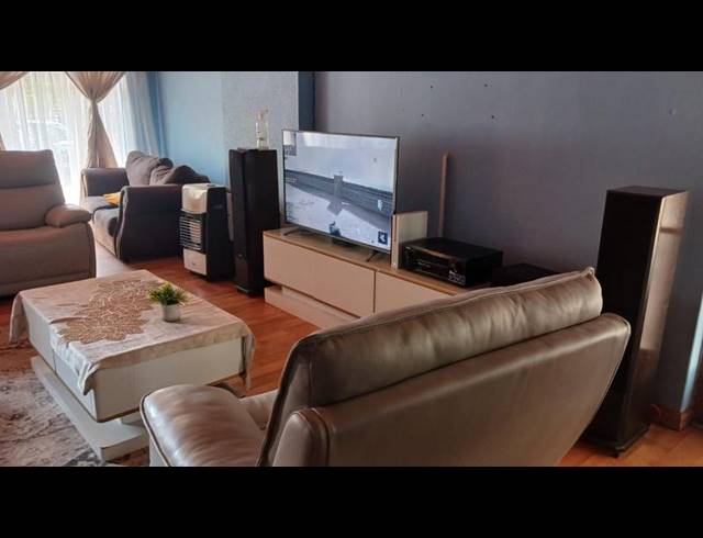 3 BEDROOM HOUSE FOR SALE IN BIRCH ACRES